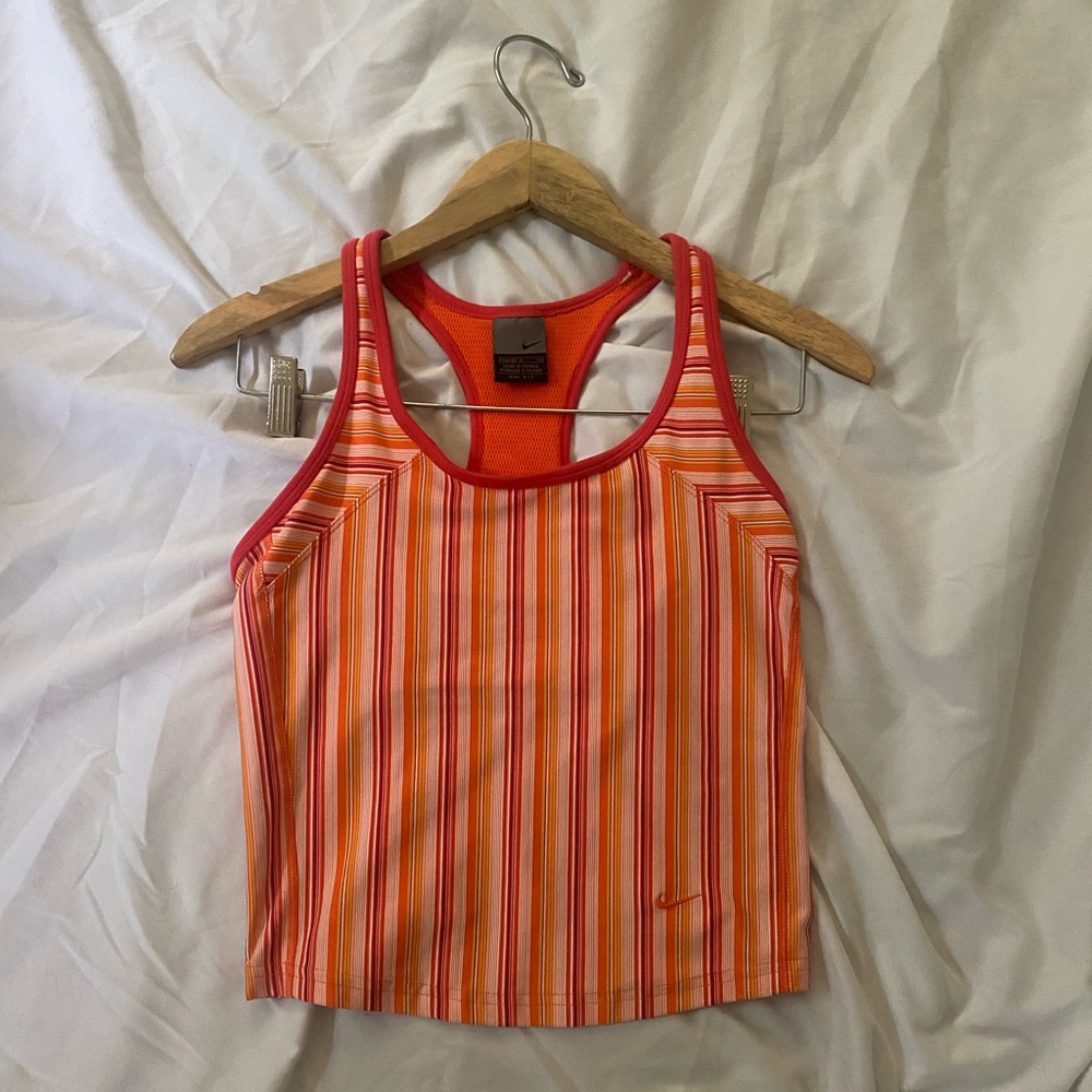 COLORFUL VINTAGE NIKE ATHLETIC TOP